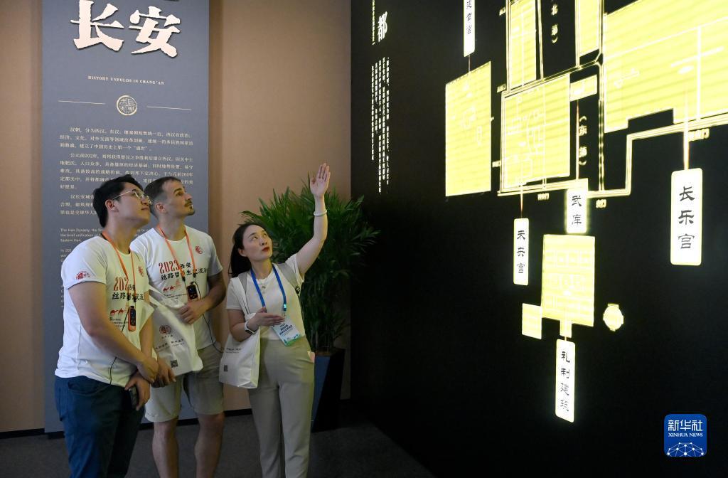 晨龙游戏官网
